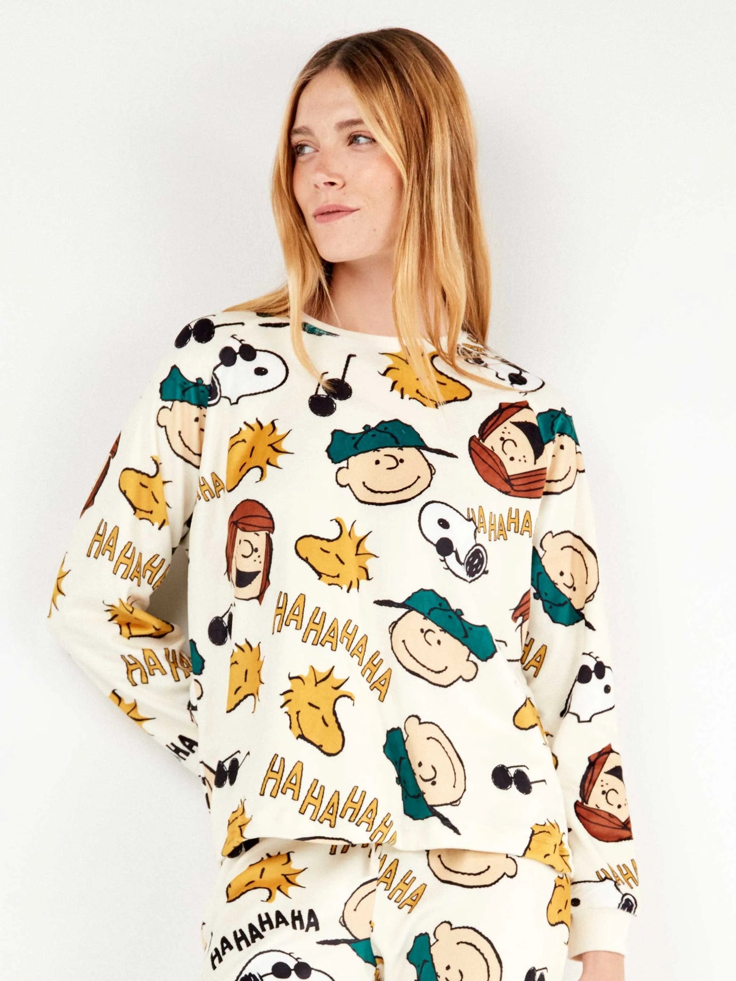 Pijama de Snoopy en tejido polar