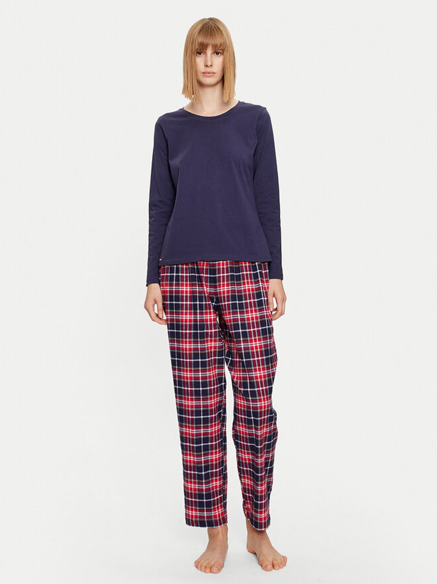 Pijama completo de pantalón largo y parte de arriba de manga larga